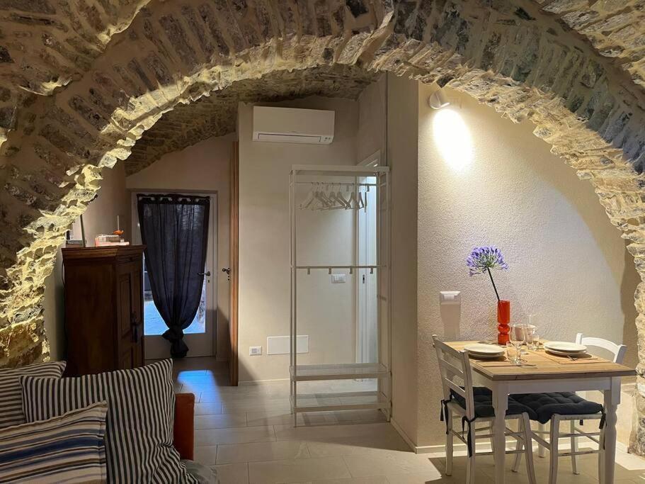 Studio Pietra E Charme Diano San Pietro エクステリア 写真